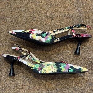 NWOB Nine West Rhonda Pointy Toe Slingbacks Pumps Floral Tapered Kitten Heel